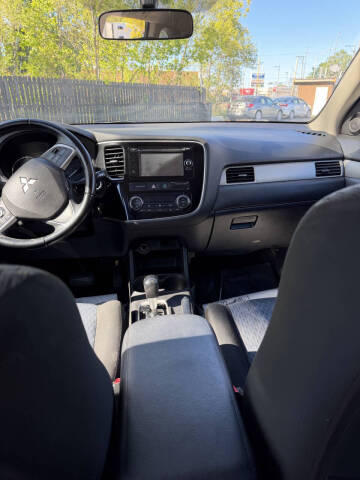 2014 Mitsubishi Outlander SE