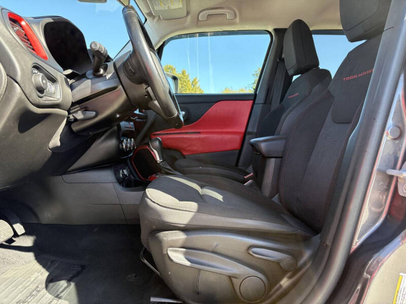 2017 Jeep Renegade Trailhawk