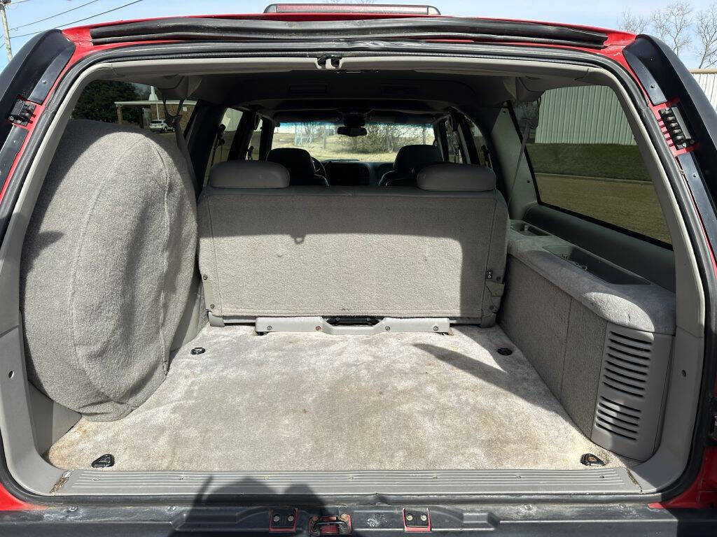 1998 Chevrolet Suburban 33