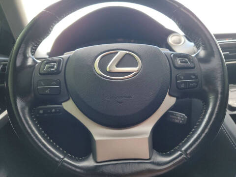 2017 Lexus IS 200t