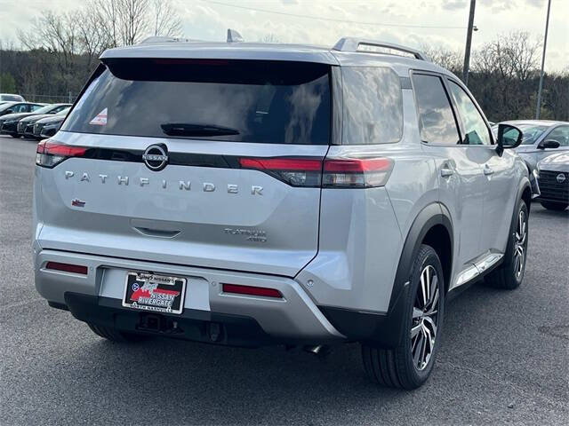 2025 Nissan Pathfinder Platinum