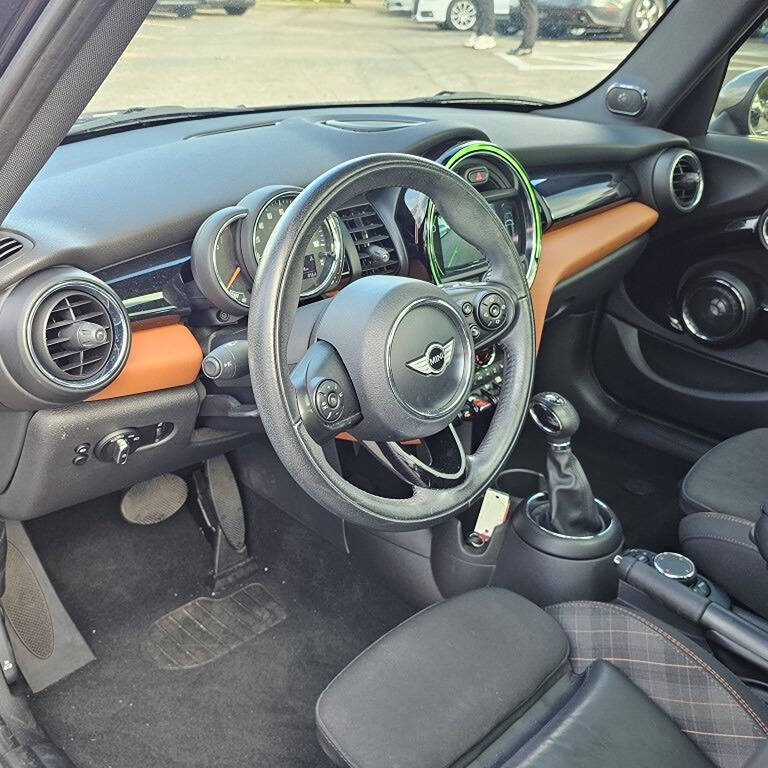 2018 MINI Hardtop 4 Door for sale at SouthMotor Miami in Hialeah, FL