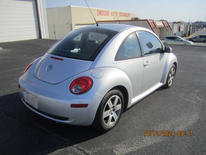 2006 Volkswagen New Beetle 2.5