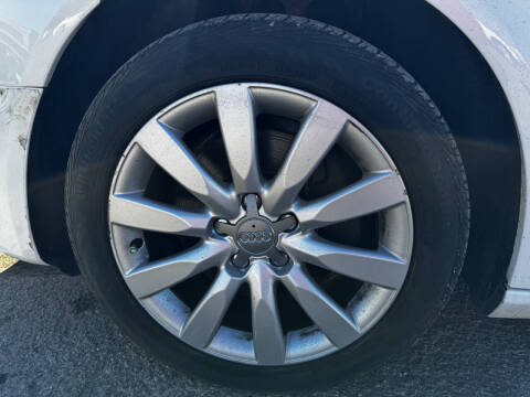 2011 Audi A4 2.0T quattro Avant Premium Plus