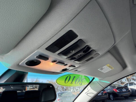 2010 BMW 5 Series 528i