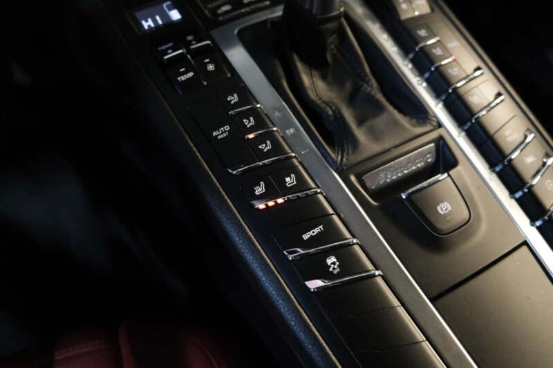 2017 Porsche Macan S