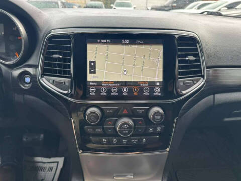 2019 Jeep Grand Cherokee Laredo