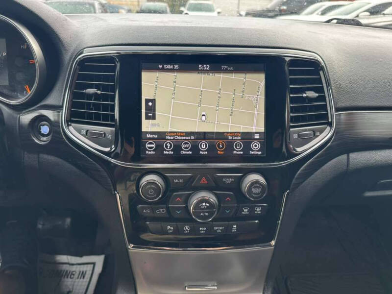 2019 Jeep Grand Cherokee Laredo