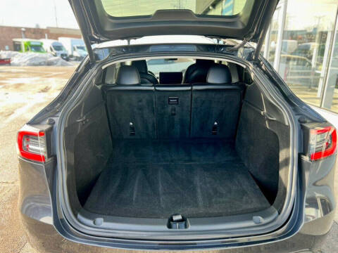 2024 Tesla Model Y Long Range