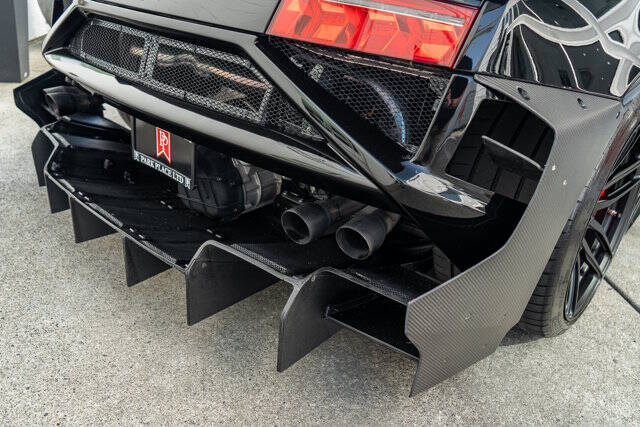 2012 Lamborghini Gallardo 17