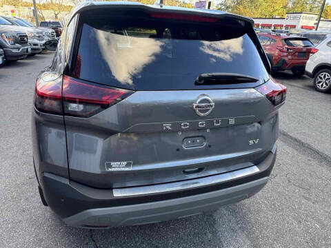 2021 Nissan Rogue SV