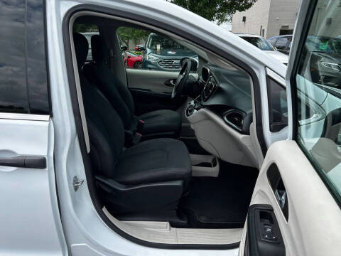2018 Chrysler Pacifica L