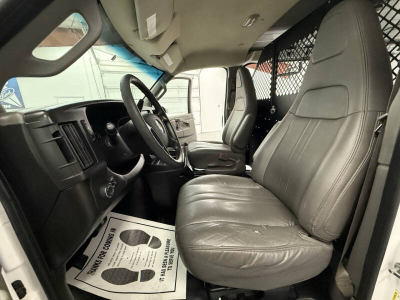 2016 Chevrolet Express 2500
