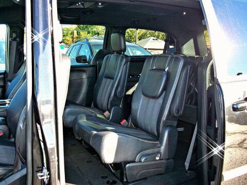 2015 Chrysler Town and Country S