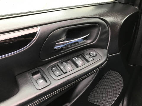 2018 Dodge Grand Caravan SE Plus