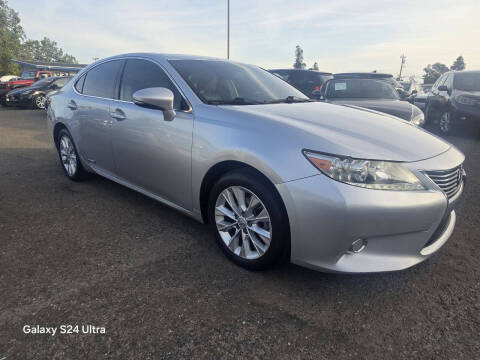2013 Lexus ES 300h