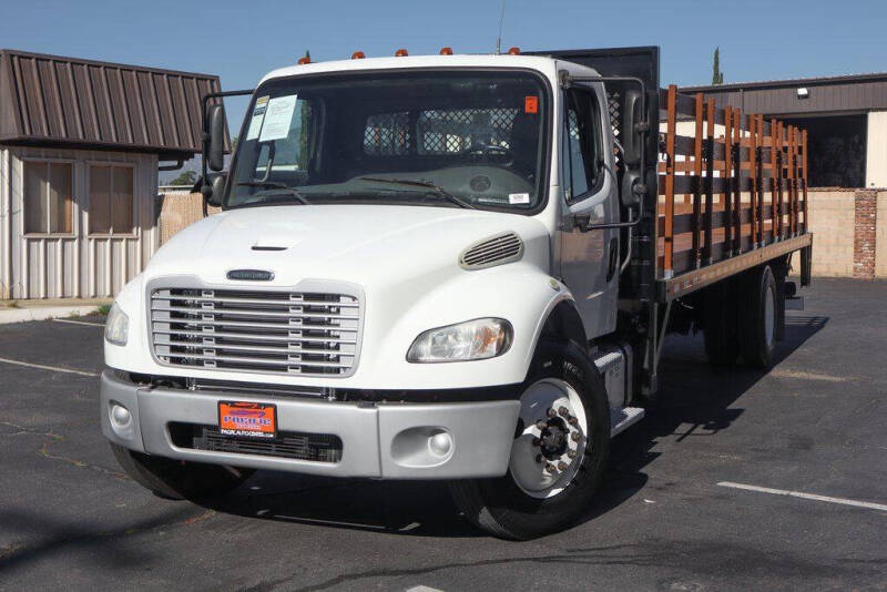 2019 Freightliner M2 106