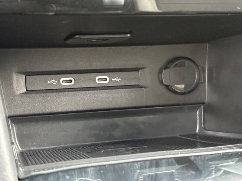 2024 Volkswagen Taos SEL 4Motion