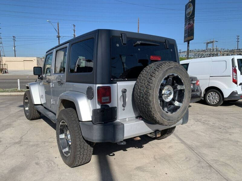 2012 Jeep Wrangler Unlimited Sahara