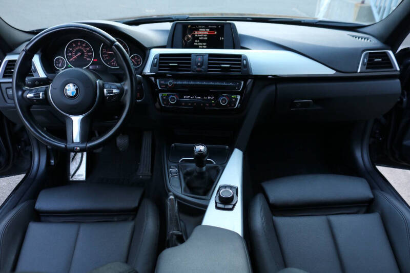 2016 BMW 3 Series 328i
