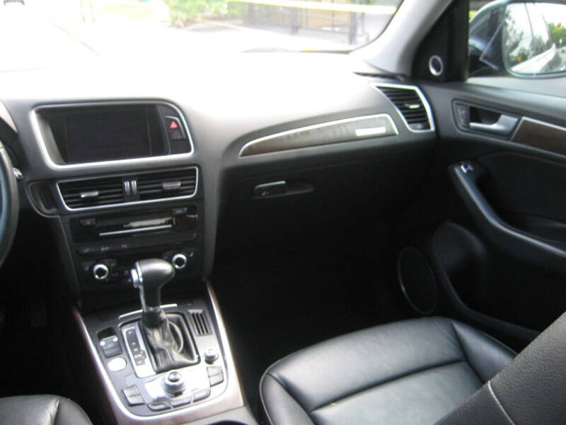 2017 Audi Q5 2.0T quattro Premium Plus