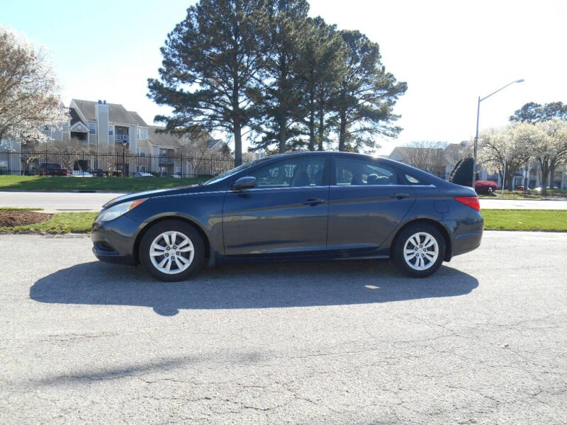 2011 Hyundai Sonata for sale at Carsmart INC..we are next to WASHLAND in Virginia Beach VA