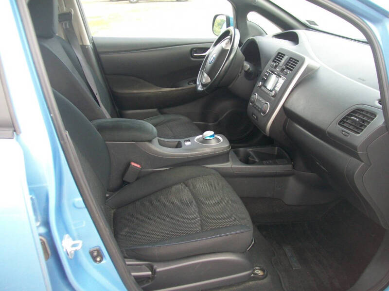 2013 Nissan LEAF S
