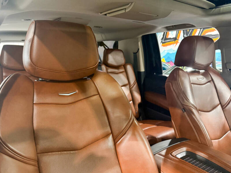 2020 Cadillac Escalade ESV Premium Luxury