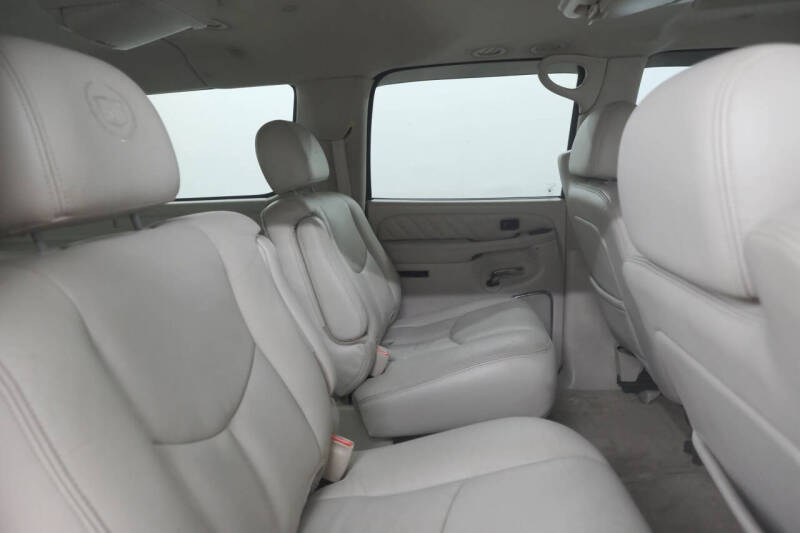 2005 Cadillac Escalade ESV Platinum Edition