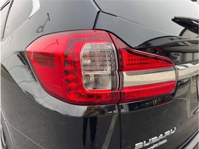 2022 Subaru Ascent Limited 8-Passenger