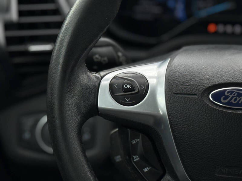 2017 Ford C-MAX Energi SE