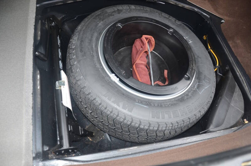 1991 Mercedes-Benz 560-Class 560 SEL