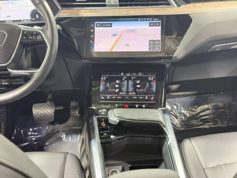 2019 Audi e-tron quattro Premium Plus