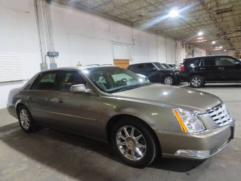 2011 Cadillac DTS Luxury Collection