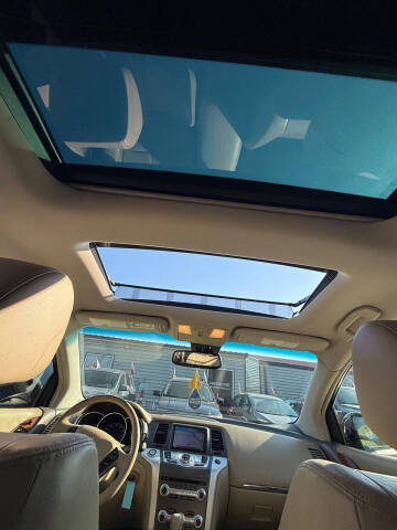 2011 Nissan Murano LE