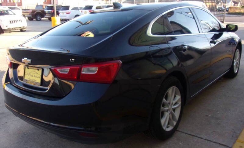 2017 Chevrolet Malibu LT