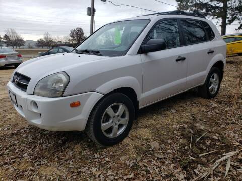 2006 Hyundai Tucson for sale at Northwoods Auto & Truck Sales in Machesney Park IL