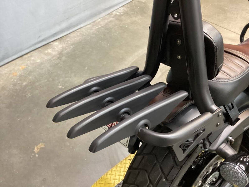 2023 Indian Scout Bobber ABS Black S