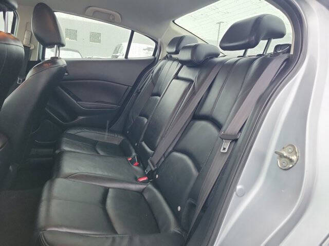 2017 Mazda MAZDA3 Touring