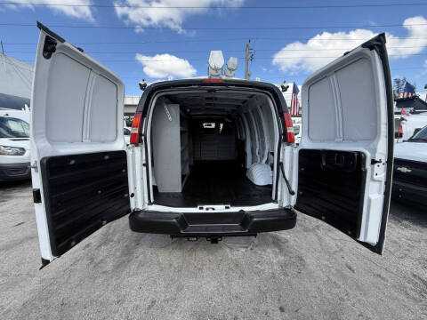 2018 GMC Savana 2500