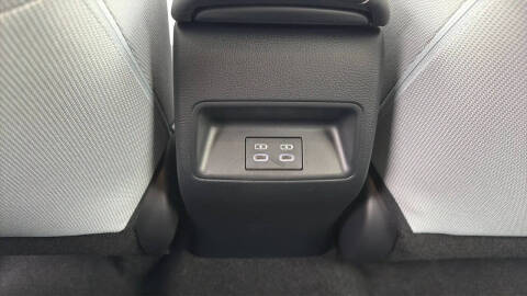 2023 Toyota Corolla Hatchback SE