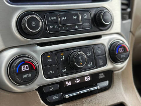 2017 GMC Yukon XL SLE