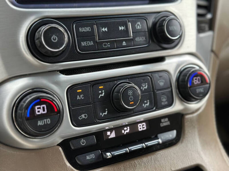 2017 GMC Yukon XL SLE