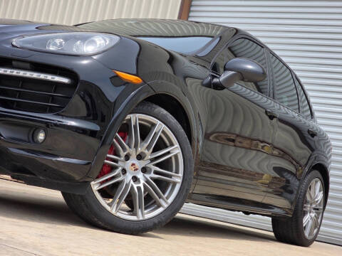 2014 Porsche Cayenne GTS