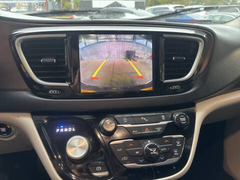 2019 Chrysler Pacifica Touring L Plus