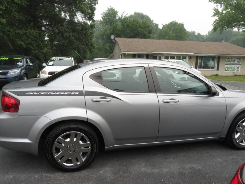 2013 Dodge Avenger SE