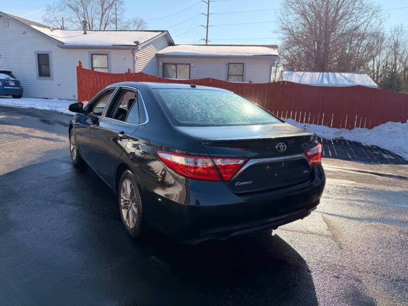 2016 Toyota Camry SE