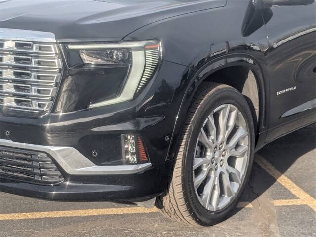 2024 GMC Acadia Denali