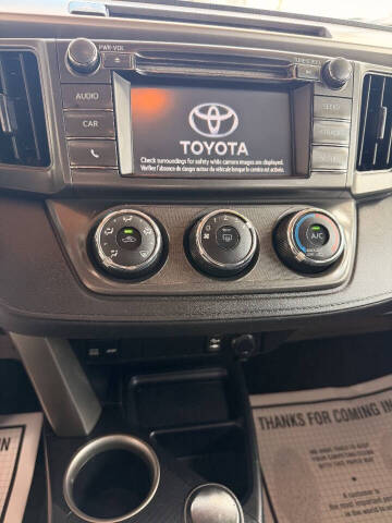2015 Toyota RAV4 LE