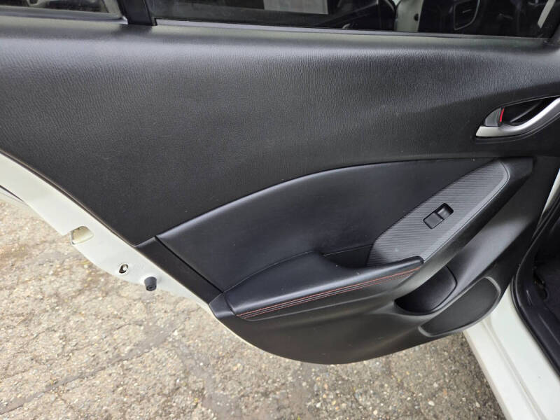 2015 Mazda MAZDA3 i Grand Touring